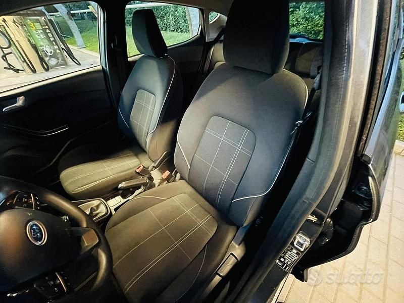 Usata Ford Fiesta ST-Line 86 CV (63 kW) 2018 Grigio Utilitaria