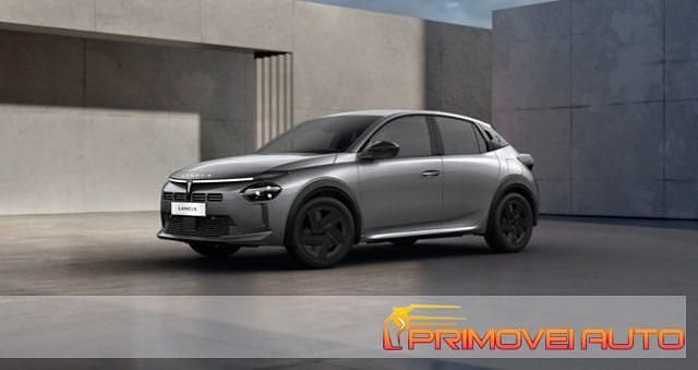 Usata Lancia Ypsilon 100 CV (73 kW) 2024 Multicolore(met.) Utilitaria