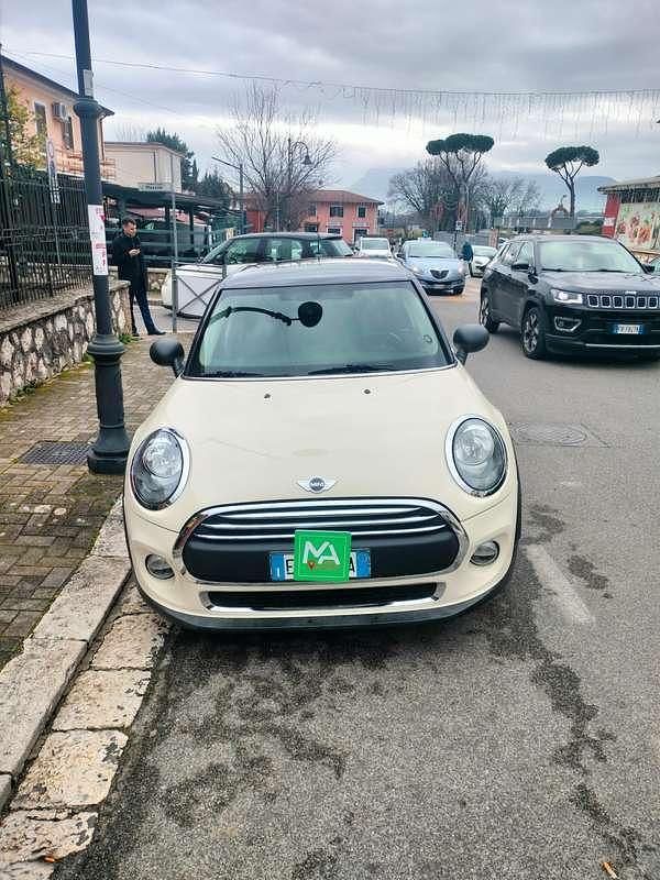 Usata Mini One D Business 95 CV (69 kW) 2015 Bianco Utilitaria