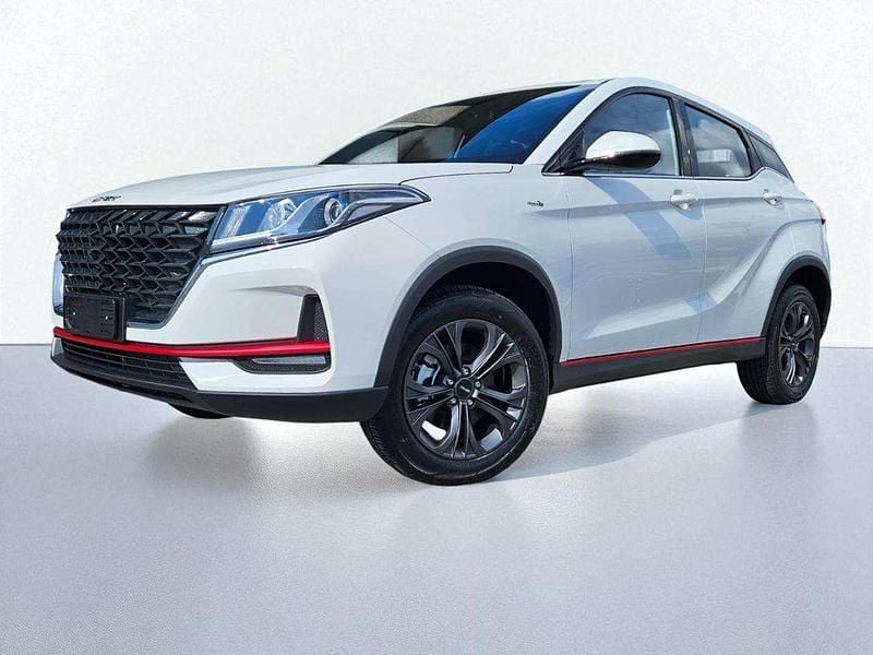 Usata DFSK Glory 500 106 CV (77 kW) 2024 Bianco pastello Berlina