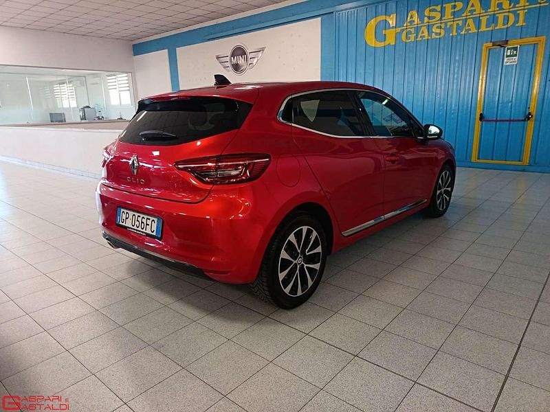 Usata Renault Clio V Techno 101 CV (74 kW) 2023 Rosso Utilitaria