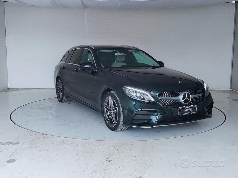 Usata Mercedes C220 Premium 194 CV (142 kW) 2020 Verde Station wagon
