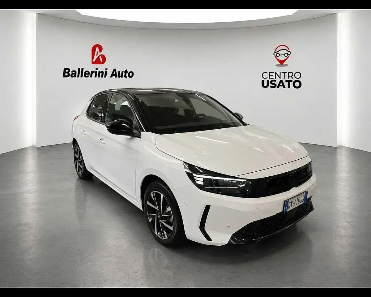 Usata Opel Corsa Edition 101 CV (74 kW) 2025 Bianco Utilitaria