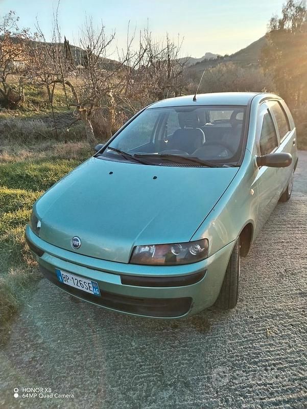 Usata Fiat Punto 2001 Verde Berlina
