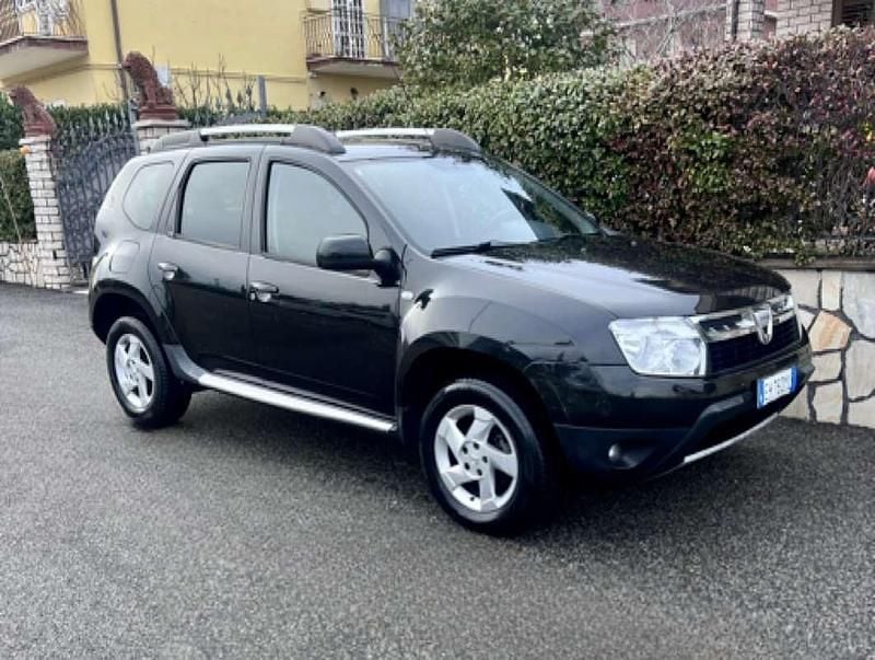 Nero Usata 2011 Dacia Duster Lauréate Station wagon | 5100 € (Ottimo prezzo) - Immagine 1/4