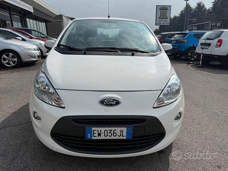Usata Ford Ka 69 CV (50 kW) 2014 Bianco Berlina