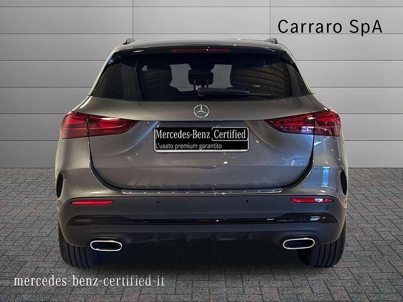 Usata Mercedes GLA200 AMG Line Premium 150 CV (110 kW) 2024 Grigio montagna SUV
