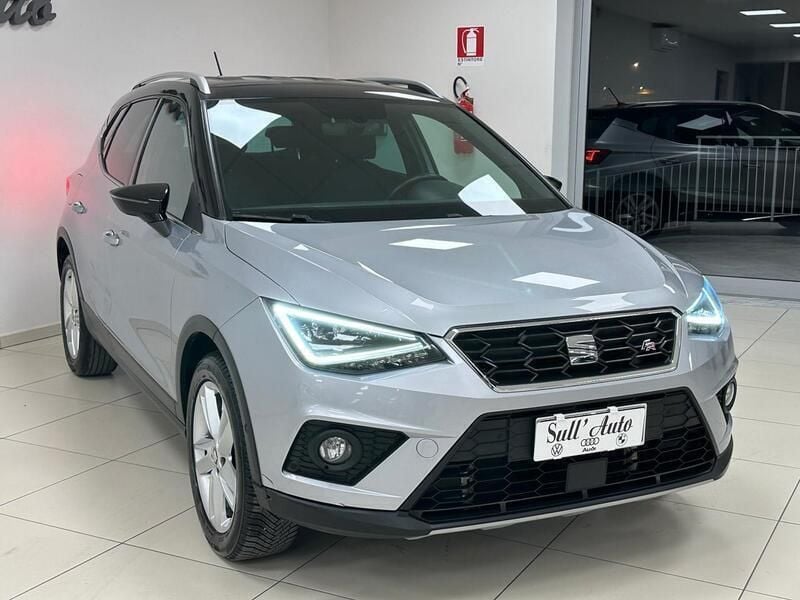 Usata Seat Arona FR 110 CV (80 kW) 2021 Argento SUV