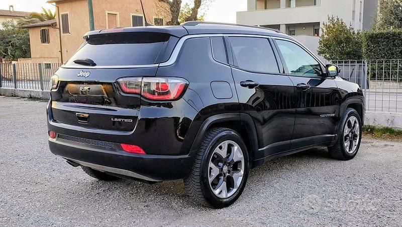 Usata Jeep Compass Limited 120 CV (88 kW) 2019 Nero SUV