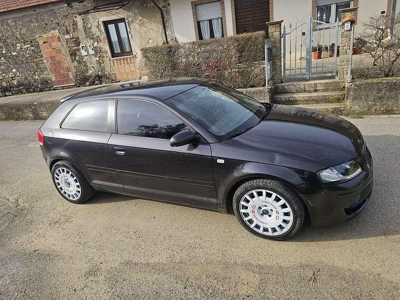 Usata Audi A3 Ambition 140 CV (102 kW) 2003 Utilitaria