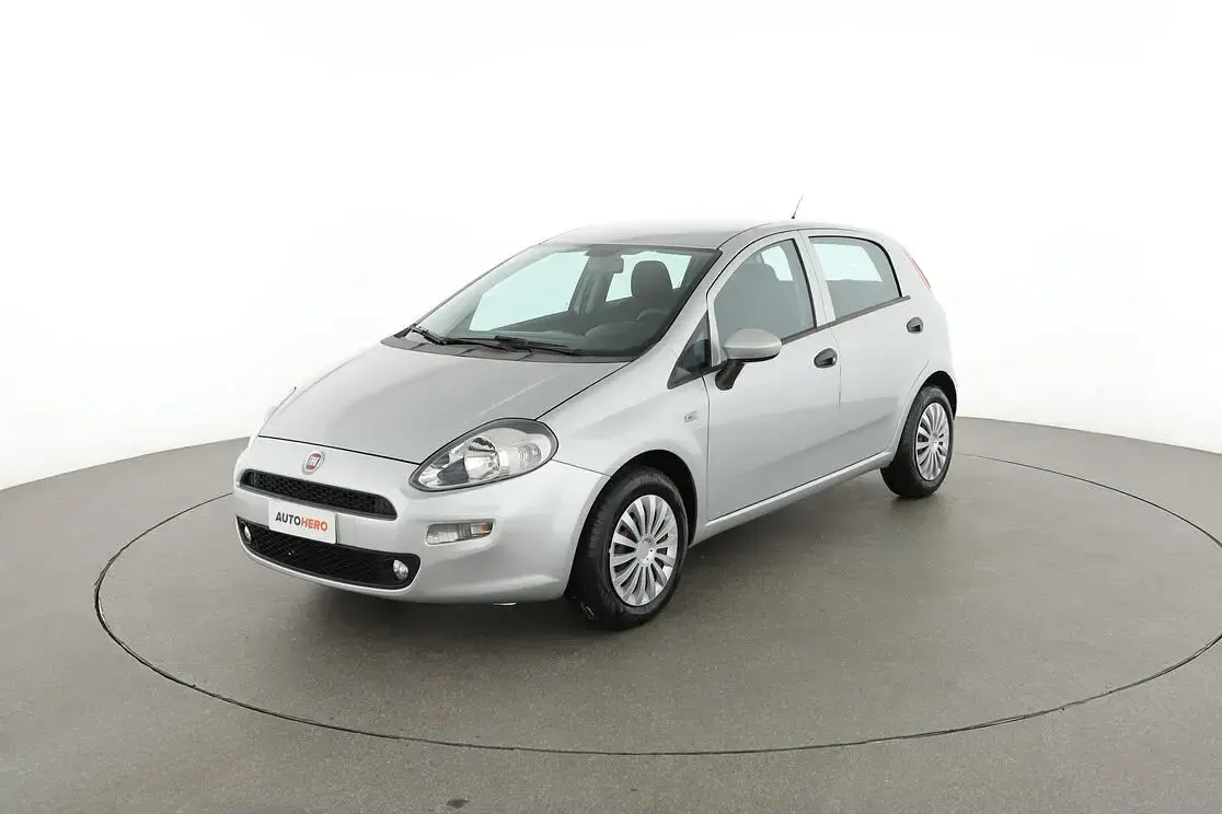 Usata Fiat Punto Street 70 CV (51 kW) 2015 Utilitaria
