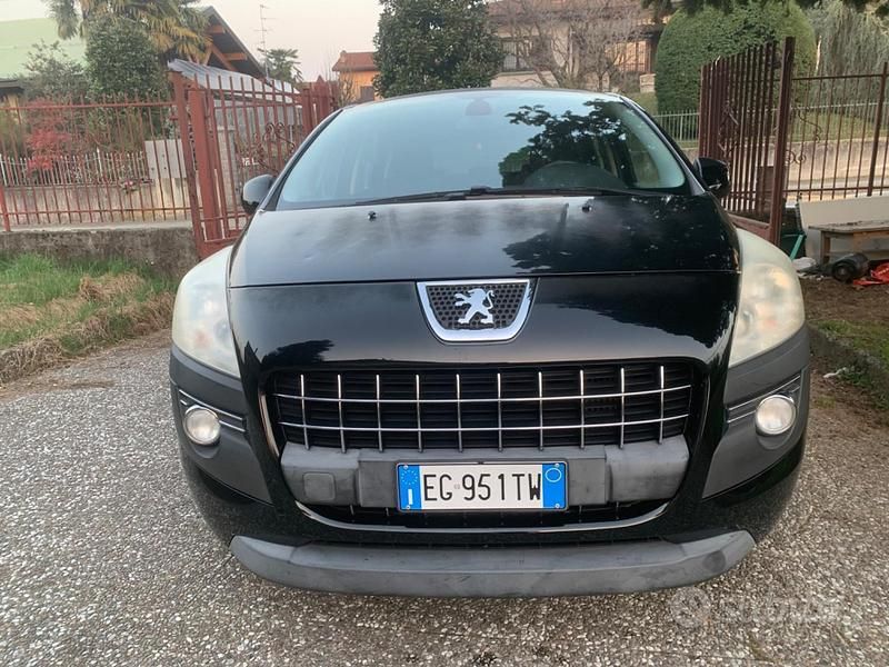 Usata Peugeot 3008 Business-Line 150 CV (110 kW) 2011 Nero Station wagon