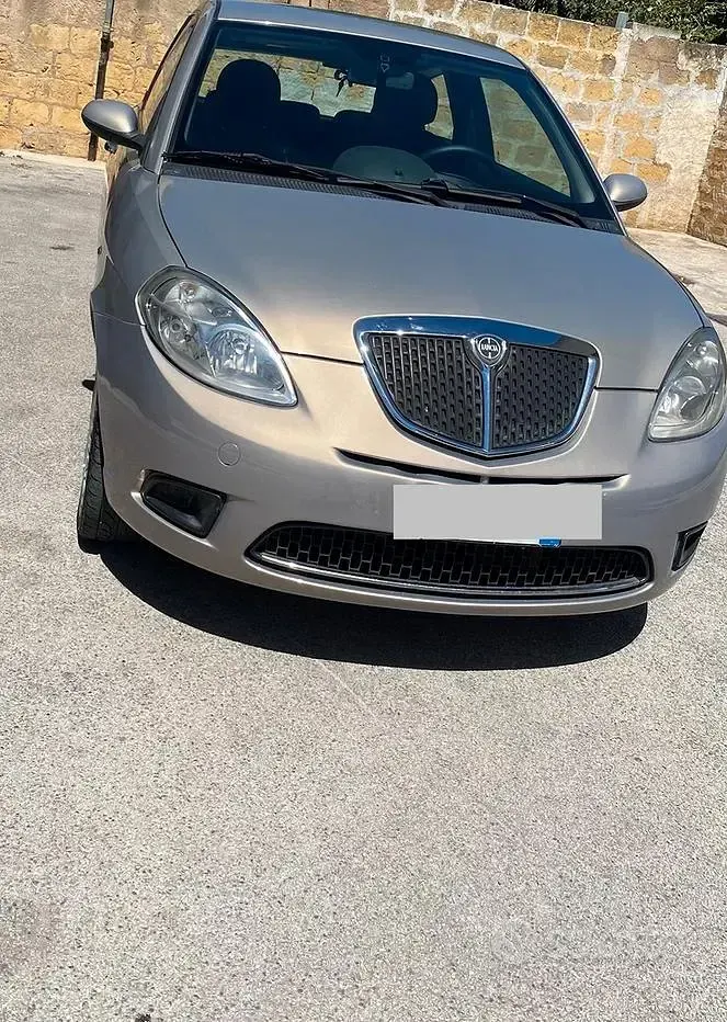 Usata Lancia Ypsilon 75 CV (55 kW) 2008 Utilitaria