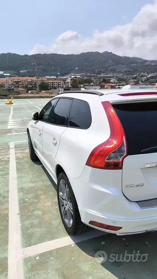 Usata Volvo XC60 190 CV (139 kW) 2015 Bianco SUV