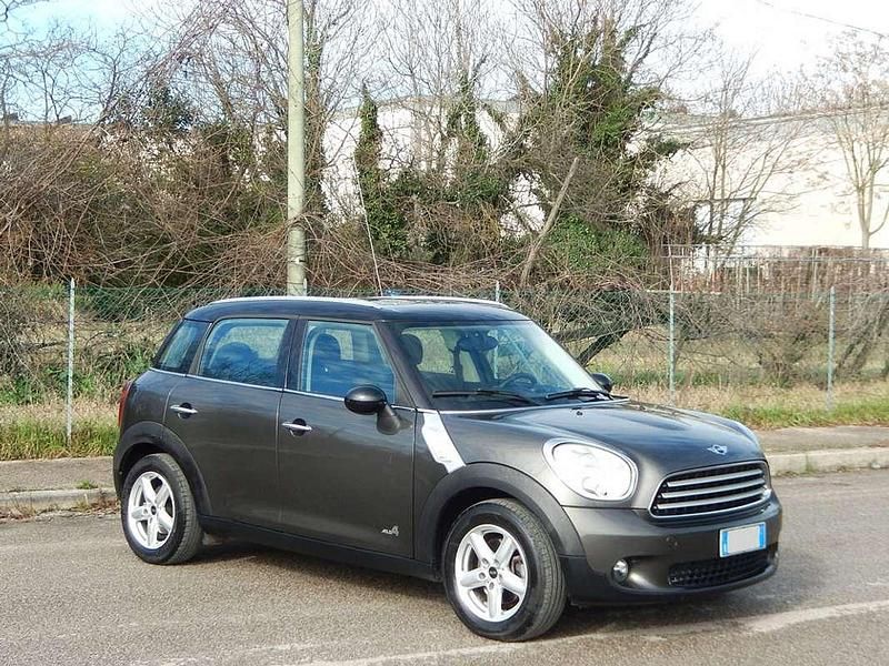 Usata Mini Countryman 111 CV (81 kW) 2010 Grigio SUV