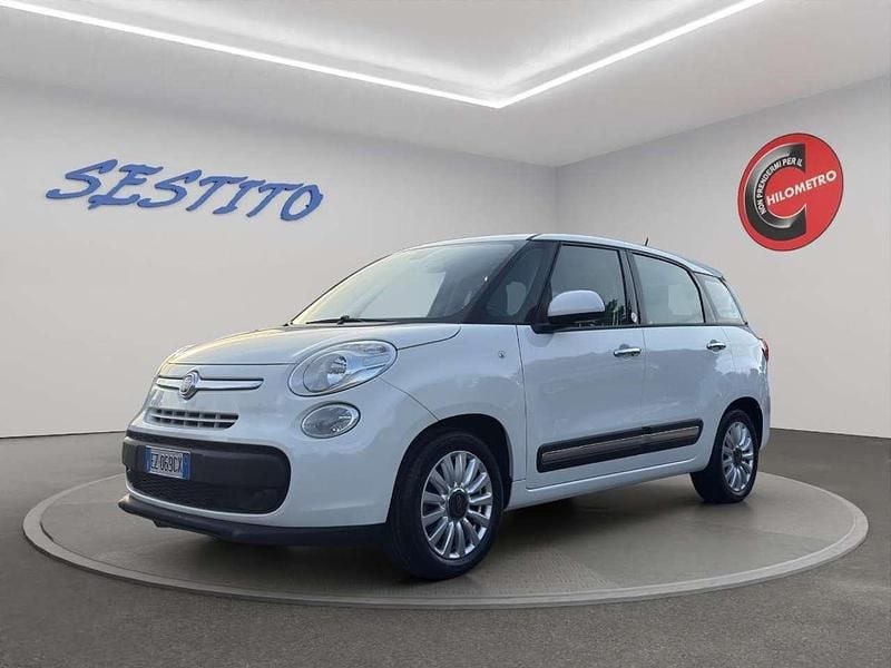 Bianco Usata 2015 Fiat 500L Living Monovolume | 7500 € (Buon prezzo) - Immagine 1/4