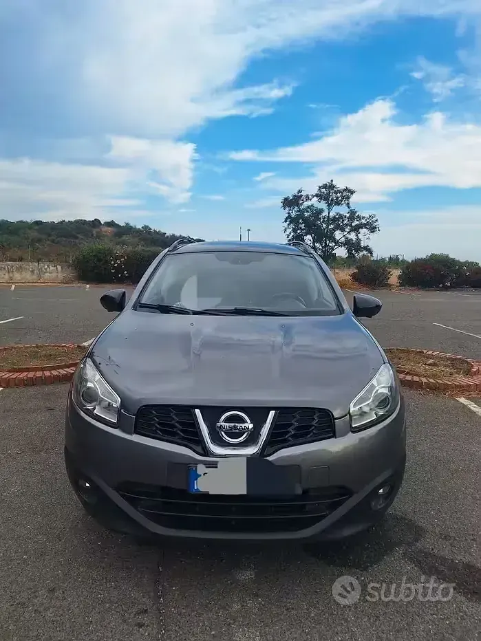 Usata Nissan Qashqai +2 360º 150 CV (110 kW) 2013 Grigio SUV