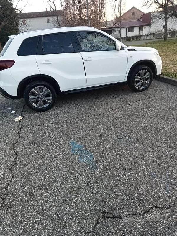 Usado Suzuki Vitara 129 CV (94 kW) 2022 Blanco SUV