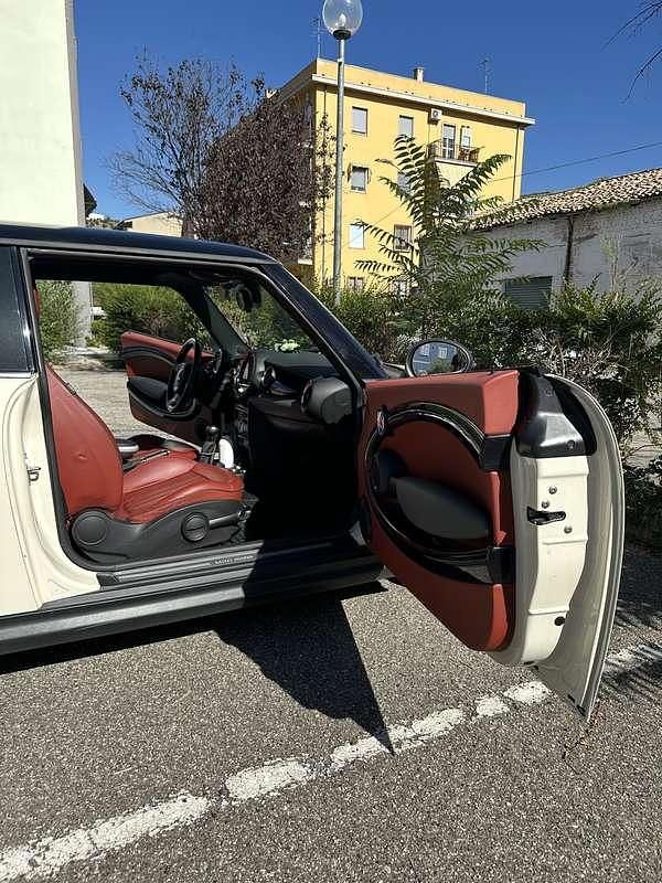 Usata Mini Cooper D Chili 109 CV (80 kW) 2007 Utilitaria