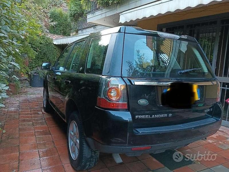 Usata Land Rover Freelander 2 HSE 150 CV (110 kW) 2014 Nero SUV