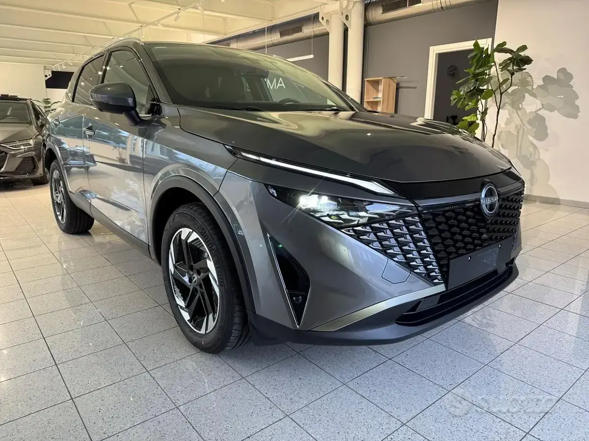 Nuova Nissan Qashqai N-Connecta 158 CV (116 kW) 2026 Grigio SUV