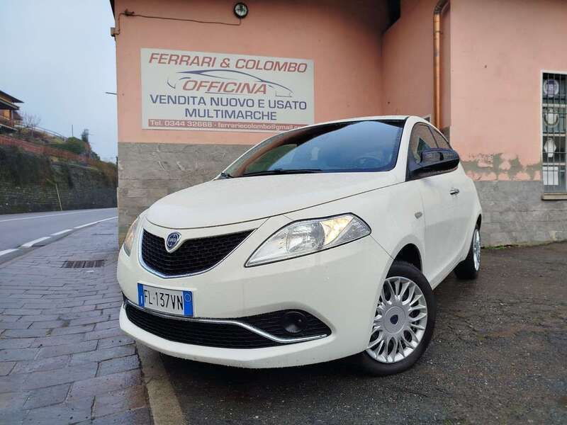 Bianco Usata 2017 Lancia Ypsilon Gold Due volumi | 9499 € (Buon prezzo) - Immagine 1/4