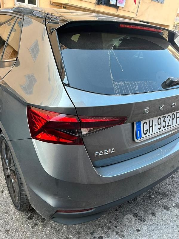 Usata Skoda Fabia 2022 Grigio Utilitaria