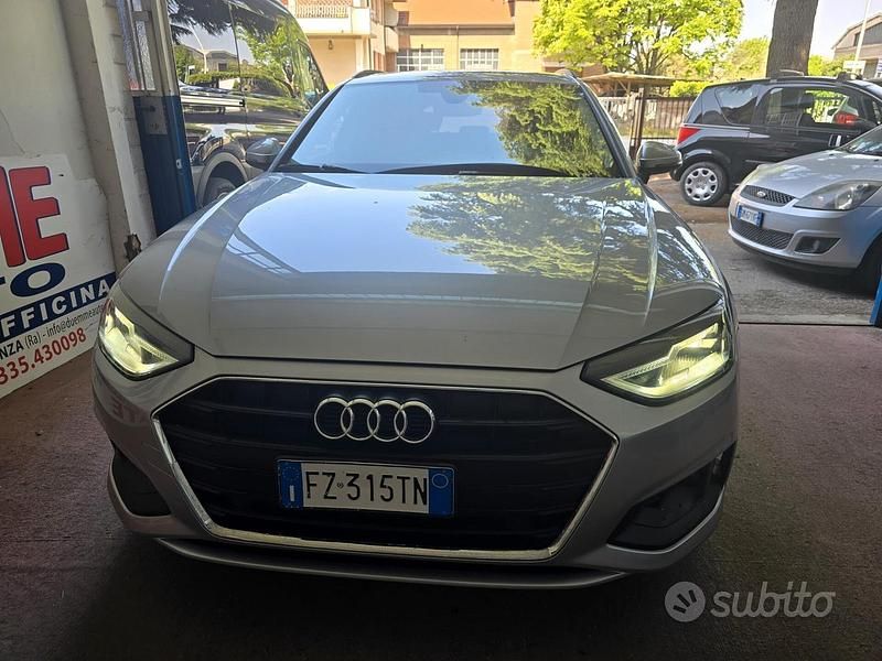 Usata Audi A4 Sport 190 CV (139 kW) 2019 Grigio Station wagon