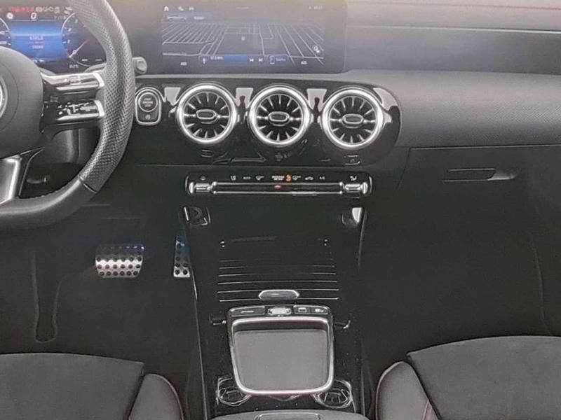 Usata Mercedes CLA200 AMG Line Premium Plus 163 CV (119 kW) 2025 Grigio montagna Station wagon