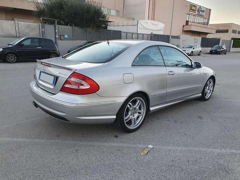 Usata Mercedes CLK55 AMG AMG 367 CV (269 kW) 2004 Argento Coupé