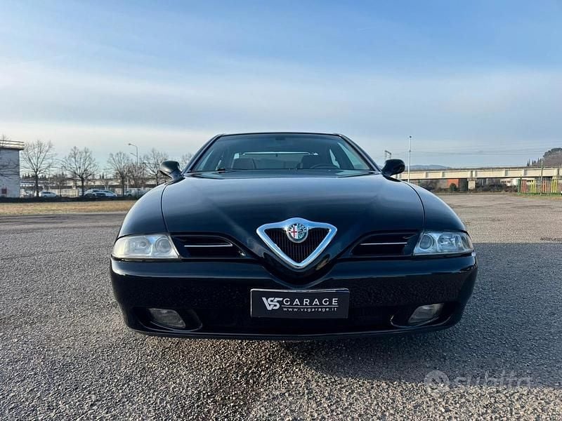 Usata Alfa Romeo 166 Super 205 CV (150 kW) 1999 Nero Berlina