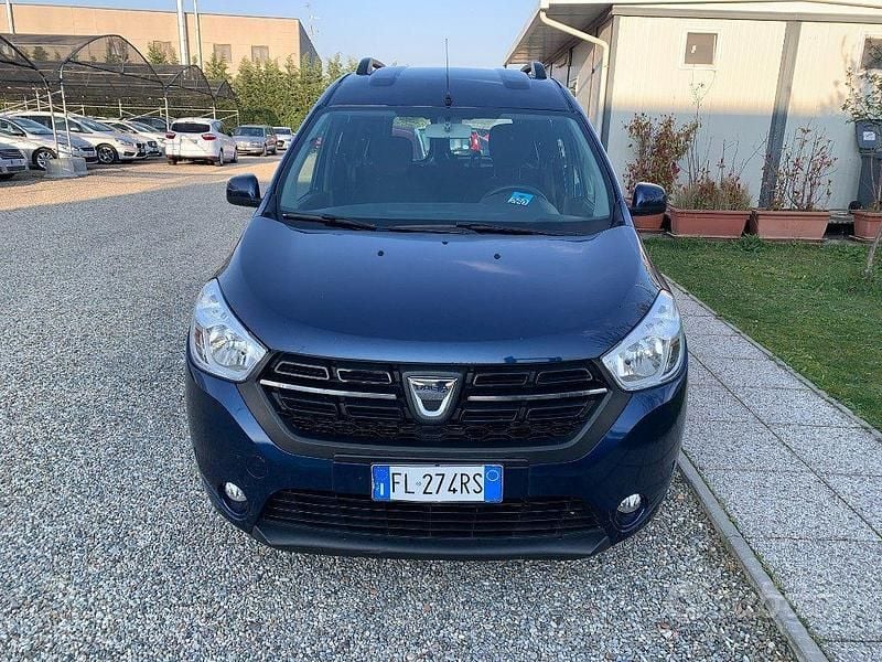 Usata Dacia Dokker Lauréate 102 CV (75 kW) 2017 Blu Monovolume
