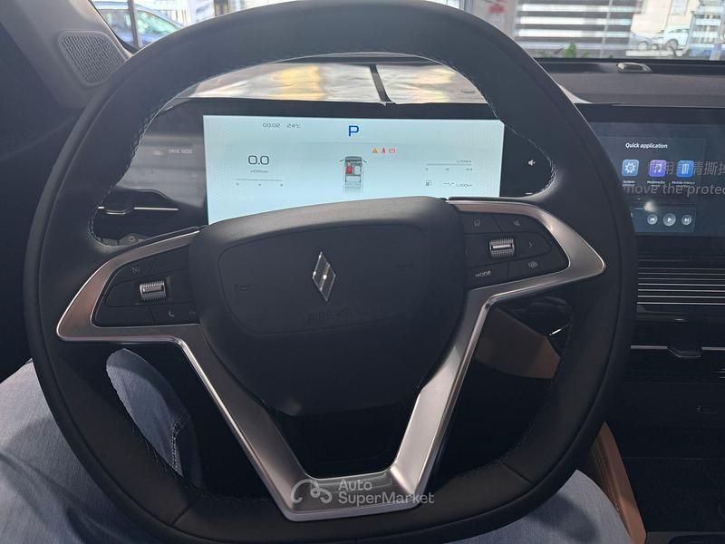 Nuova EMC SETTE 174 CV (127 kW) 2025 Gray SUV