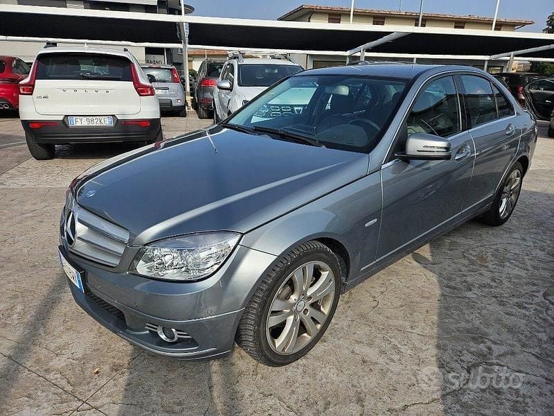 Usata Mercedes C220 Executive 170 CV (125 kW) 2009 Antracite metallizzato Berlina