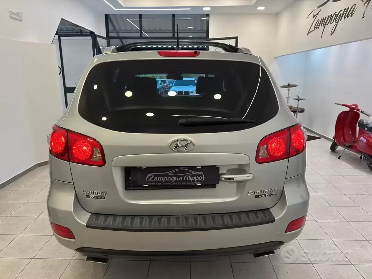Usata Hyundai Santa Fe Dynamiq 155 CV (114 kW) 2009 Grigio SUV