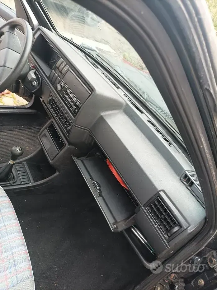 Usata VW Golf III 68 CV (50 kW) 1992 Bluazzurro Utilitaria