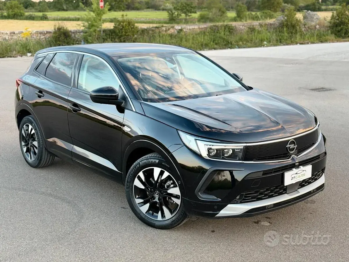 Usata Opel Grandland X Ultimate 131 CV (96 kW) 2022 Nero SUV