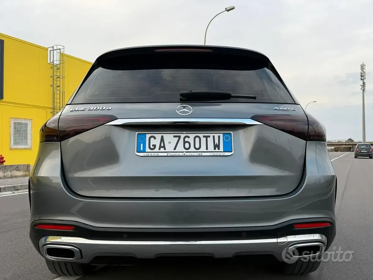 Usata Mercedes GLE300 AMG 245 CV (180 kW) 2020 Grigio SUV