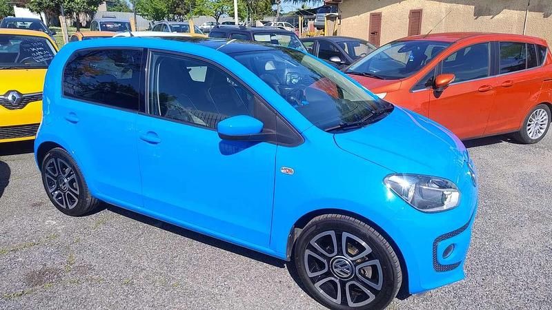 Usata VW up! high up! 75 CV (55 kW) 2015 Blu/azzurro Utilitaria