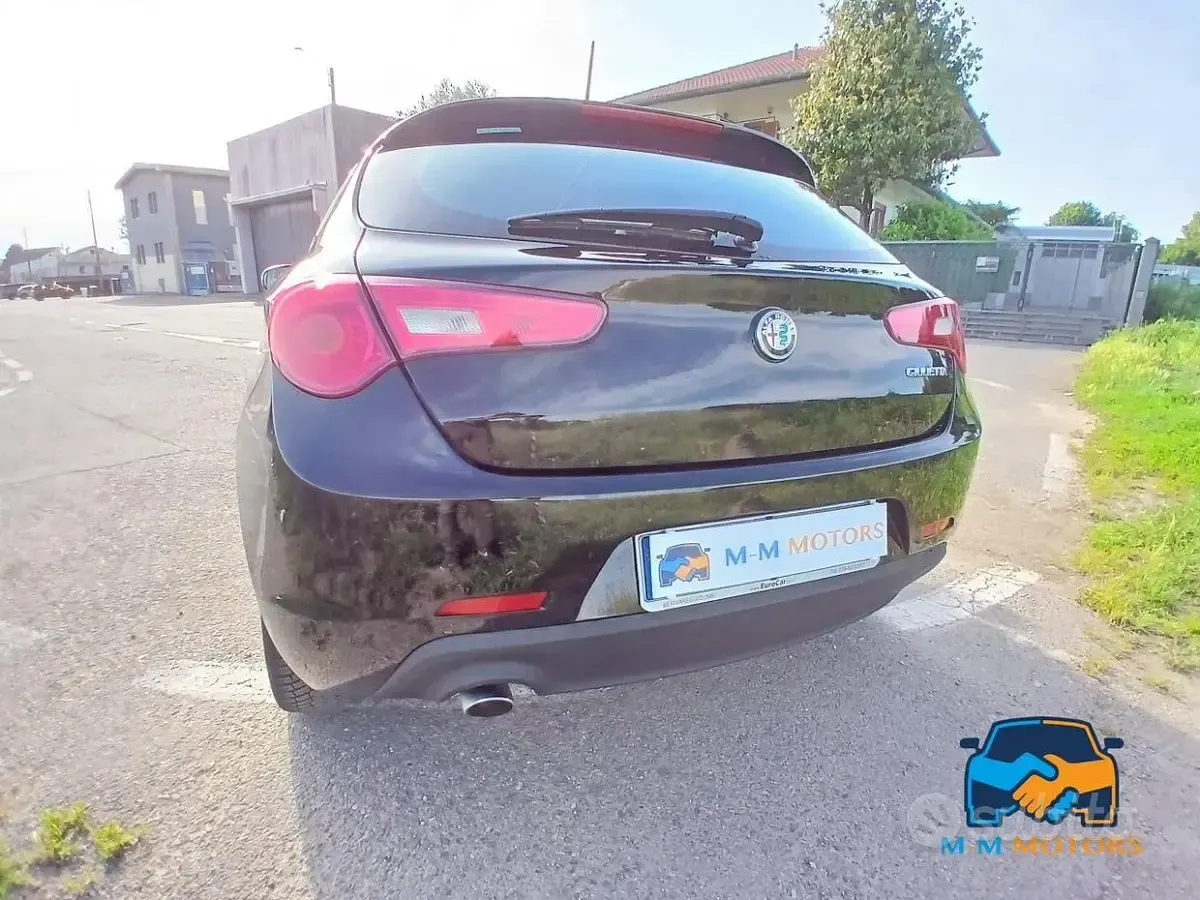 Usata Alfa Romeo Giulietta Business 120 CV (88 kW) 2016 Utilitaria