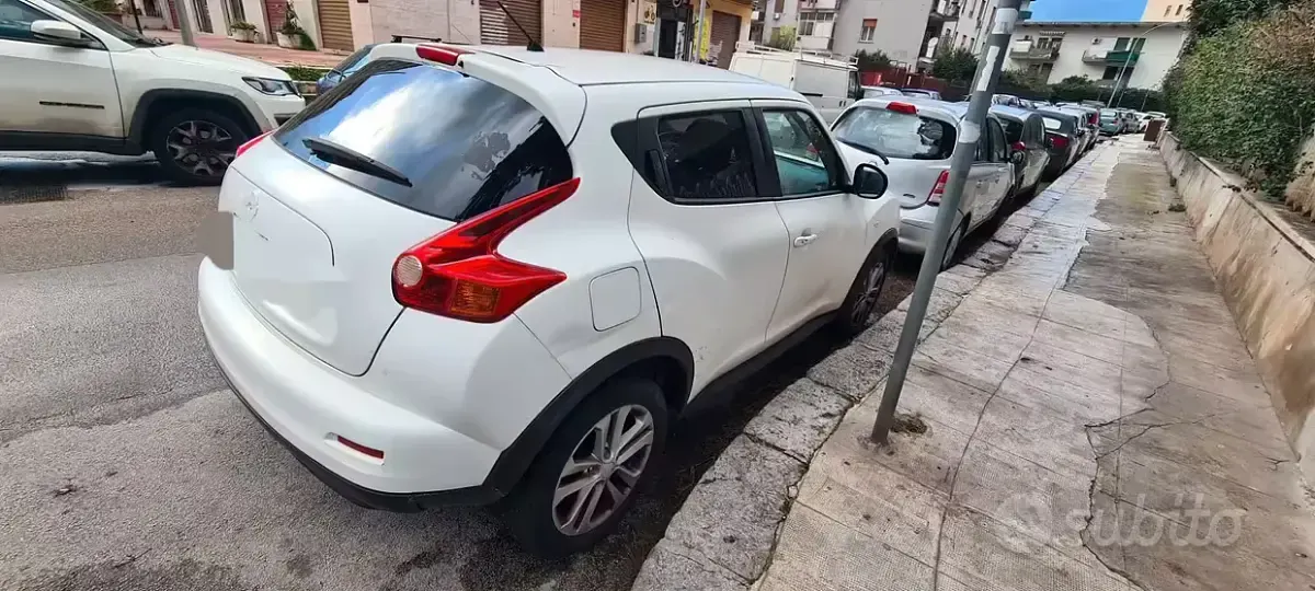Usata Nissan Juke Visia 110 CV (80 kW) 2011 Bianco SUV