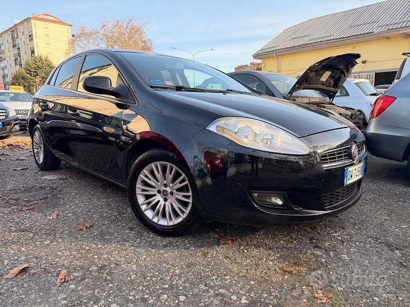 Nero Usata 2009 Fiat Bravo Dynamic Due volumi | 2950 € (Buon prezzo) - Immagine 1/4