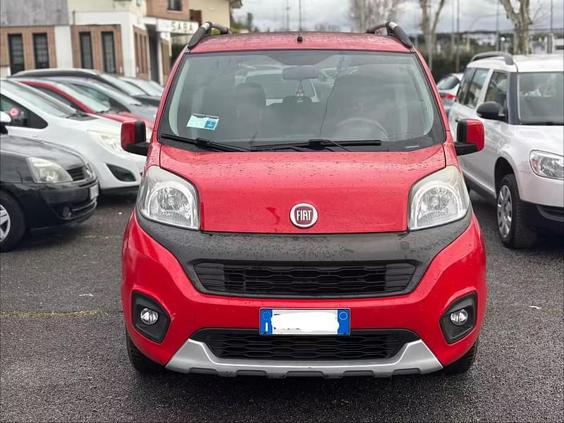 Usata Fiat Qubo Trekking 95 CV (69 kW) 2017 Rosso Monovolume