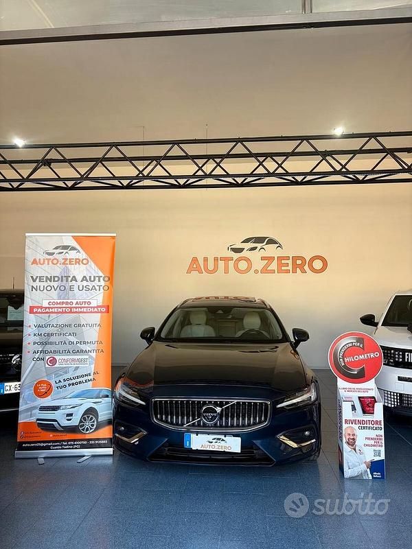 Usata Volvo V60 R-Design 190 CV (139 kW) 2018 Blu/azzurro Station wagon