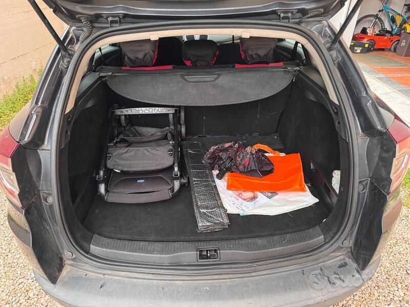 Usata Renault Mégane GrandTour 110 CV (80 kW) 2011 Grigio Station wagon