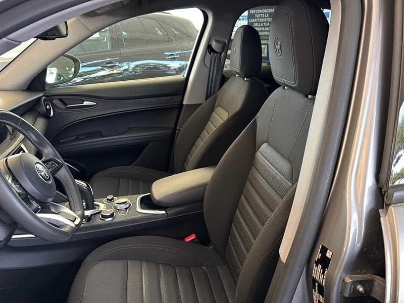 Usata Alfa Romeo Stelvio Business 190 CV (139 kW) 2021 Grigio SUV