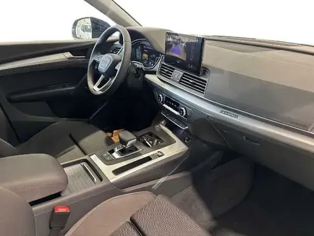 Usata Audi Q5 Ambiente 367 CV (269 kW) 2024 Blu SUV