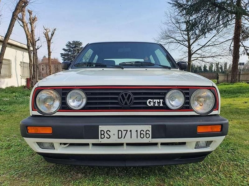Begagnad VW Golf III GTI 110 HK (80 kW) 1991 Halvkombi