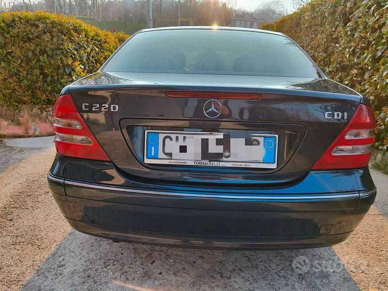 Usata Mercedes C220 2003 Blu Berlina