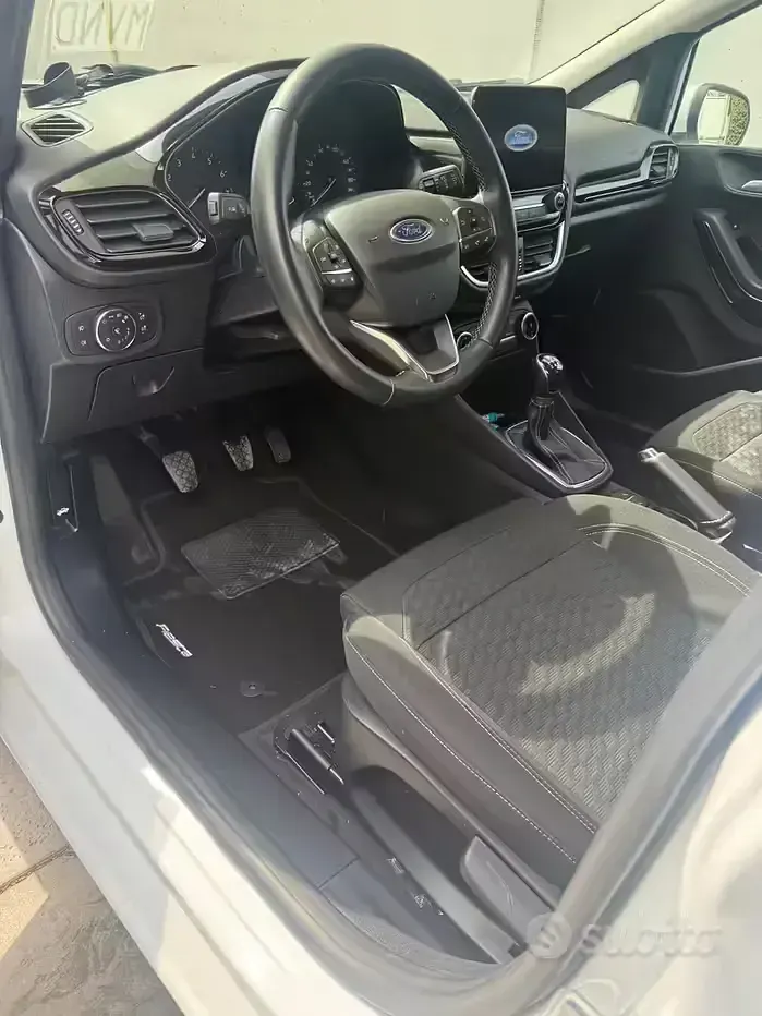 Usata Ford Fiesta 75 CV (55 kW) 2023 Bianco Utilitaria